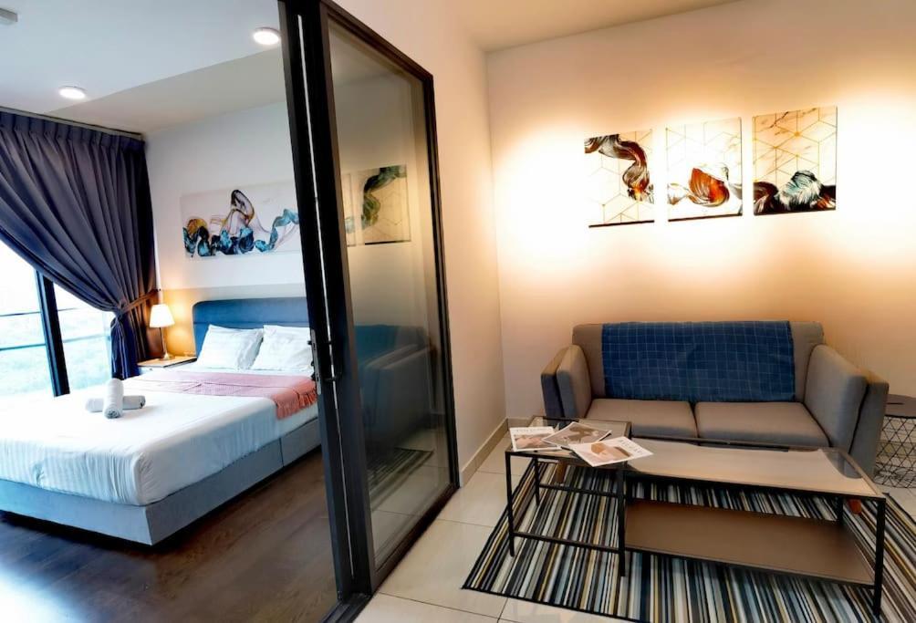 Apartment C3014 Almas Muji Studio100mbpsnetflix By Nusajaya (Iskandar Puteri)